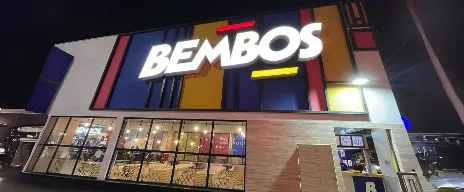 Letrero iluminado de Bembos