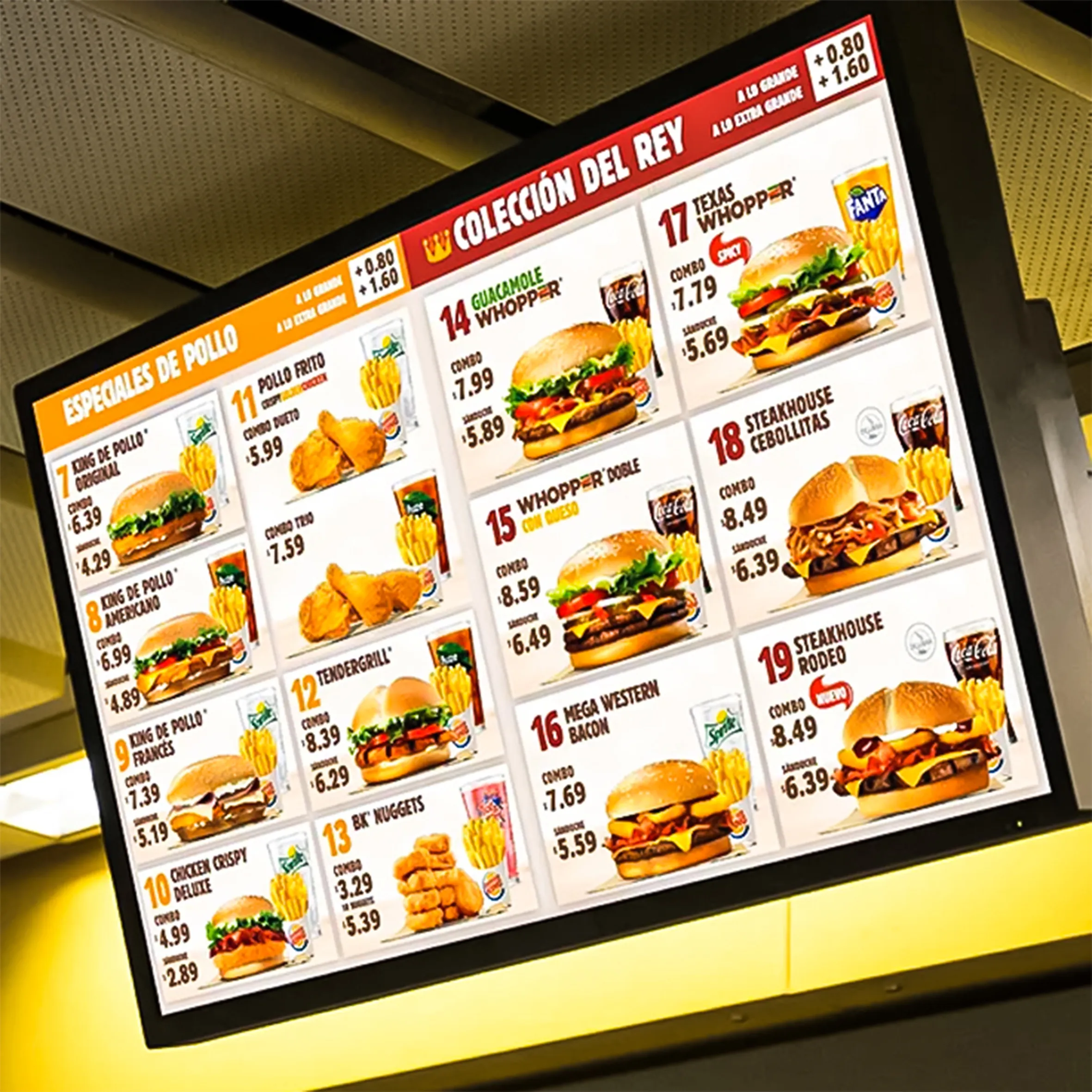 Menú digital iluminado de comida rápida con hamburguesas, combos y pollo frito de la Colección del Rey