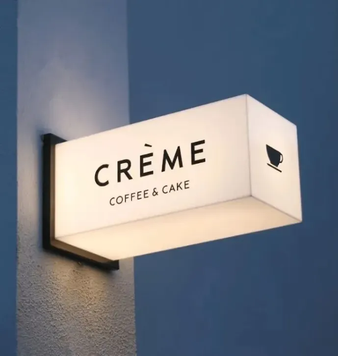 Caja luminosa publicitaria para cafetería con iluminación LED